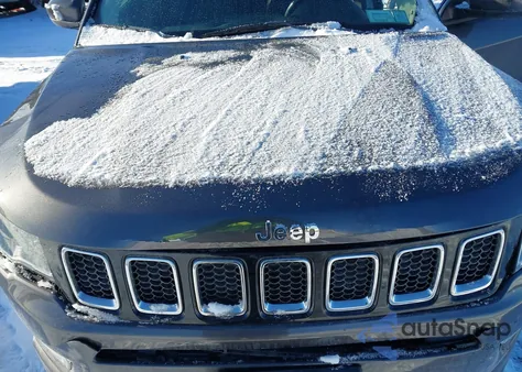 2021 Jeep Compass Latitude 4X4 z USA, uszkodzony, nr VIN 3C4NJDBB4MT507551